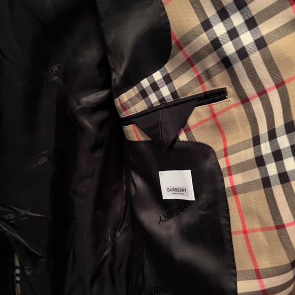 Burberry suit jacket (great Christmas gift) - Picture 3 of 4